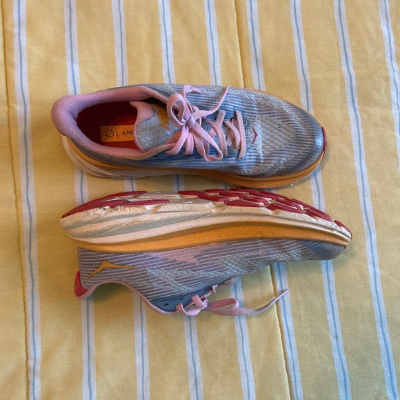 Clifton 9 HOKA - Picture 1 of 3